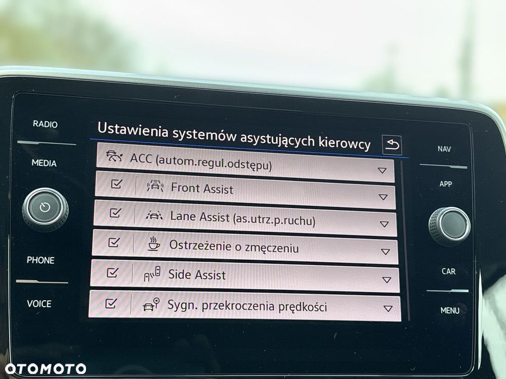 Volkswagen T-Roc 1.5 TSI Style DSG - 26