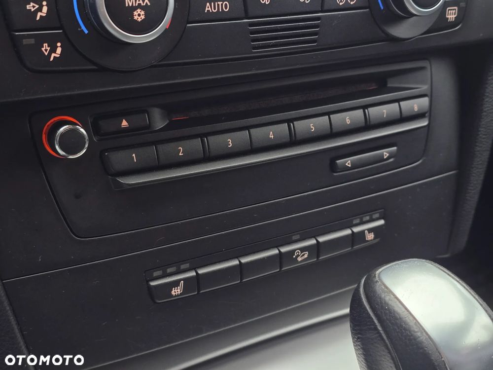 BMW Seria 3 330i xDrive Edition Sport - 32