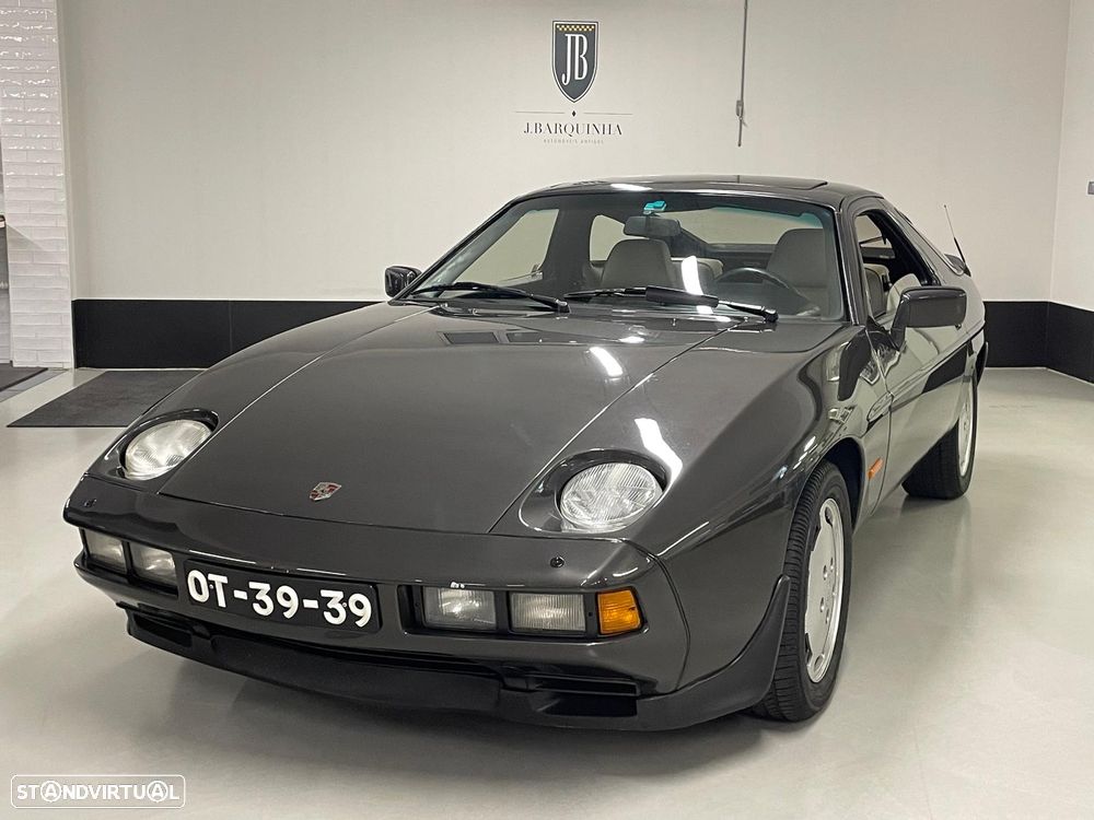 Porsche 928 S - 2