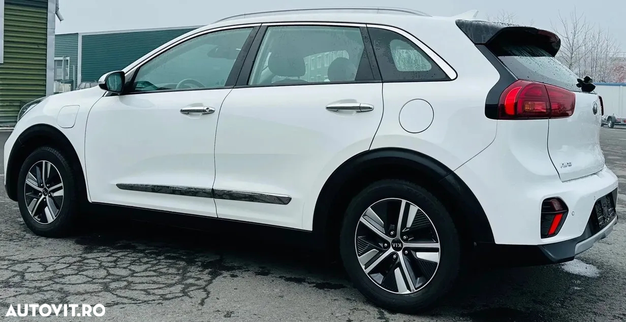 Kia XCeed 1.6 GDI DCT6 OPF Plug-in-Hybrid PLATINUM - 13