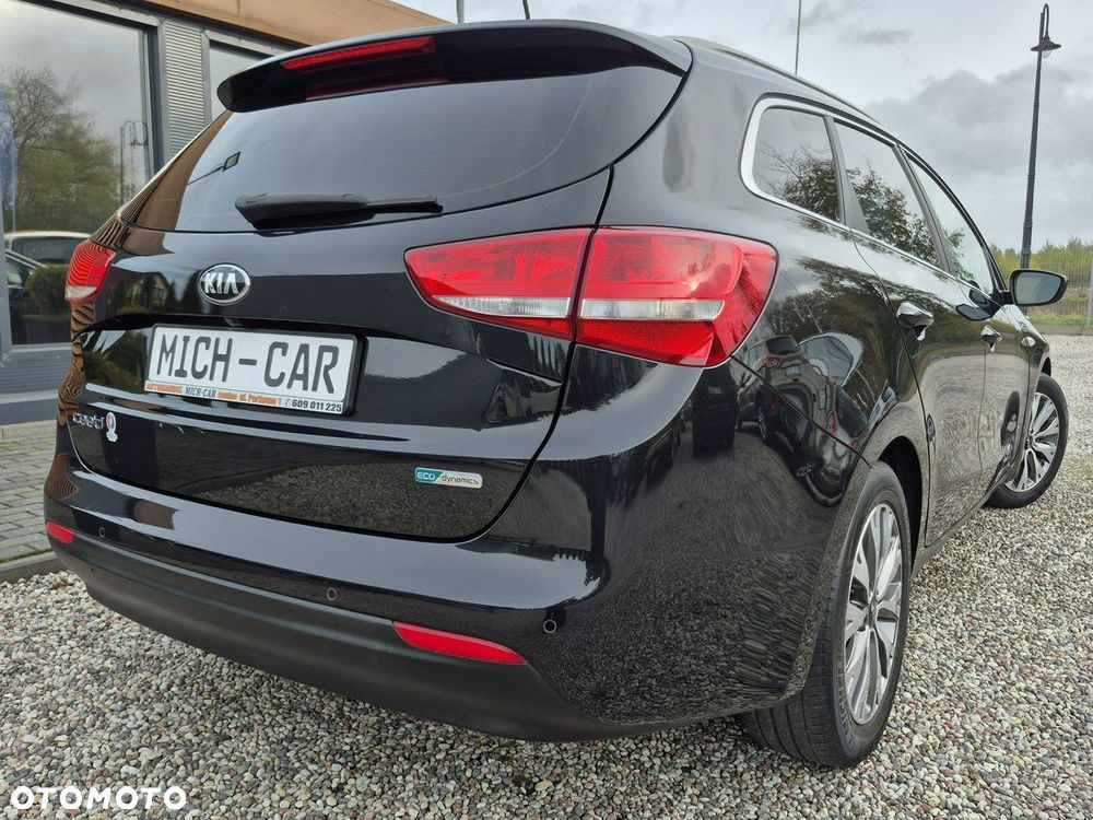 Kia Ceed - 25