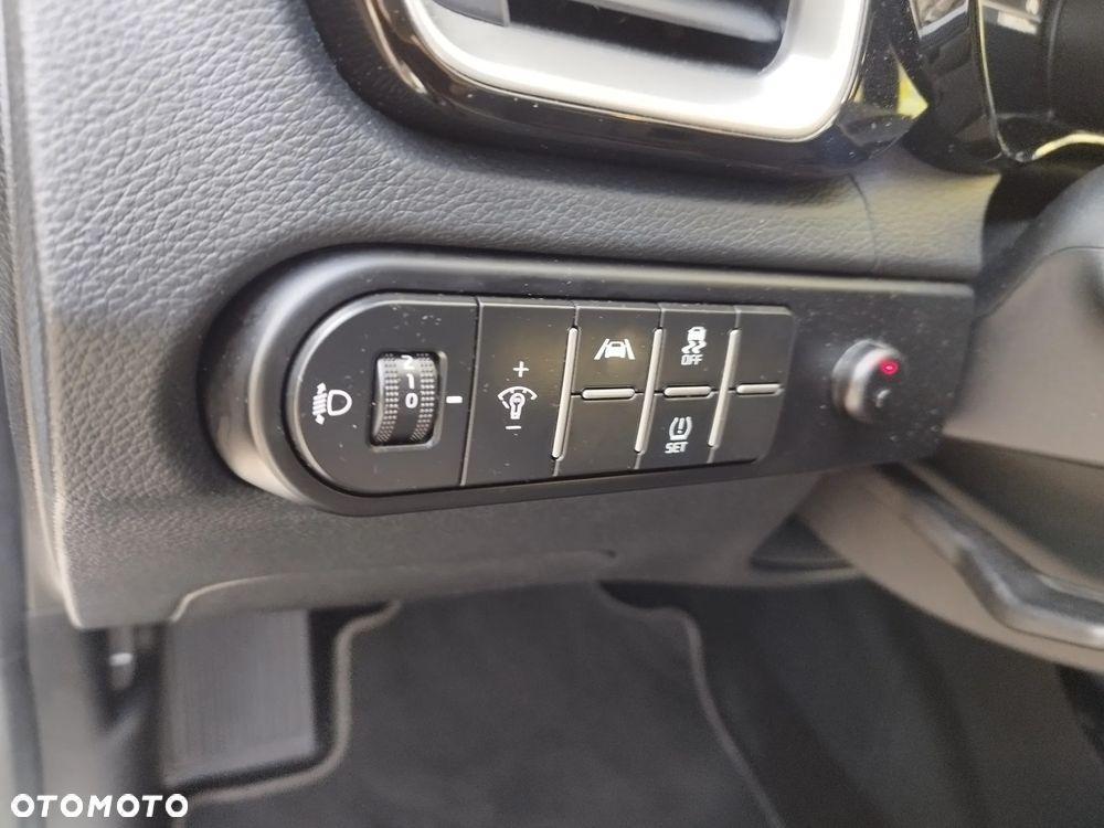 Kia Ceed 1.5 T-GDI DCT7 OPF Vision - 28