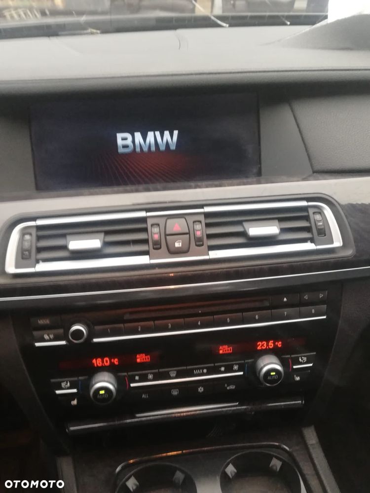 BMW Seria 7 - 12