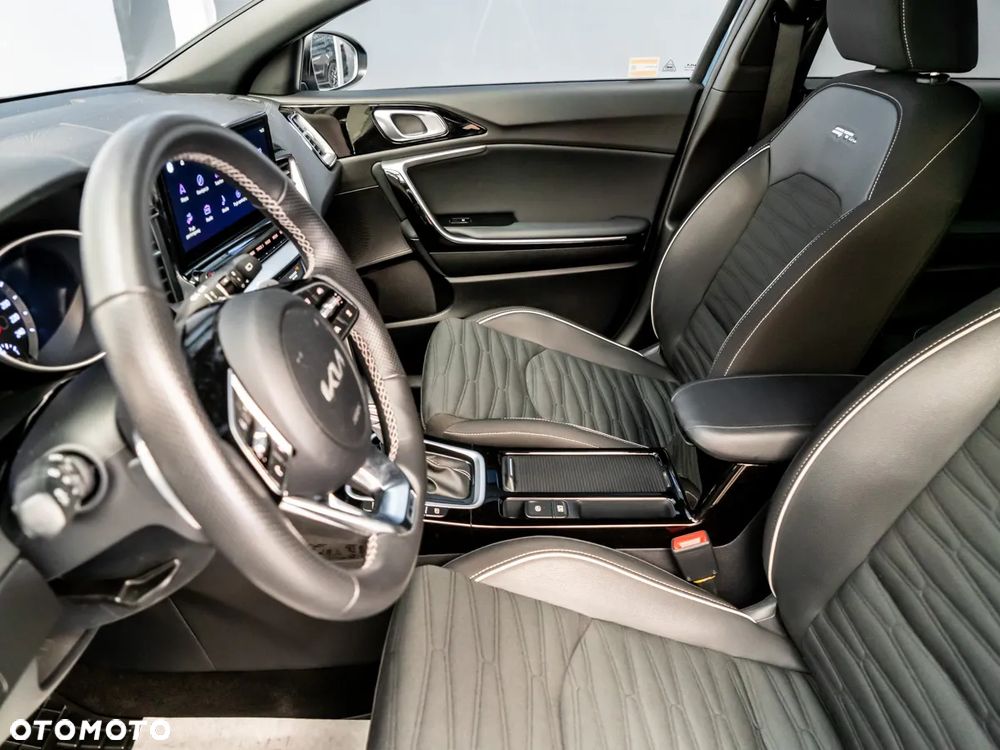 Kia ProCeed 1.5 T-GDI GT Line DCT - 24