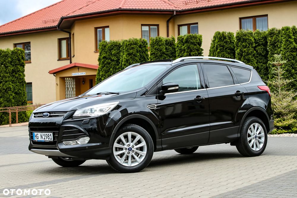 Ford Kuga 1.5 EcoBoost 2x4 Titanium - 4