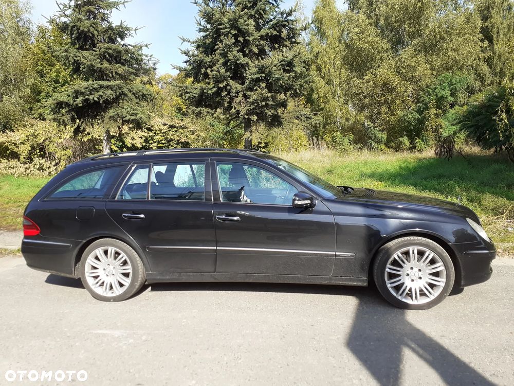 Mercedes-Benz Klasa E 320 T CDI 4Matic Automatik Avantgarde DPF - 4