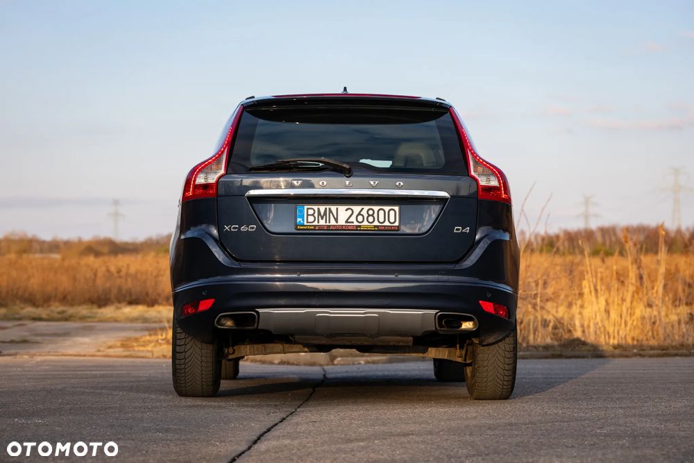 Volvo XC 60 D4 Drive-E Momentum - 10