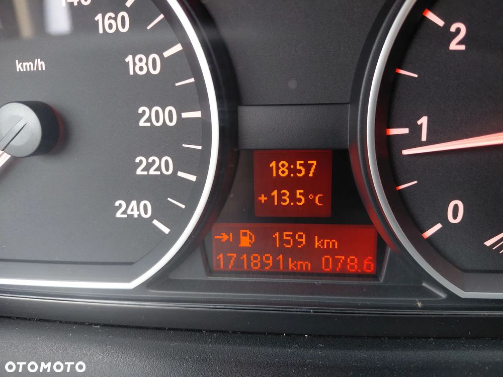 BMW Seria 1 - 33