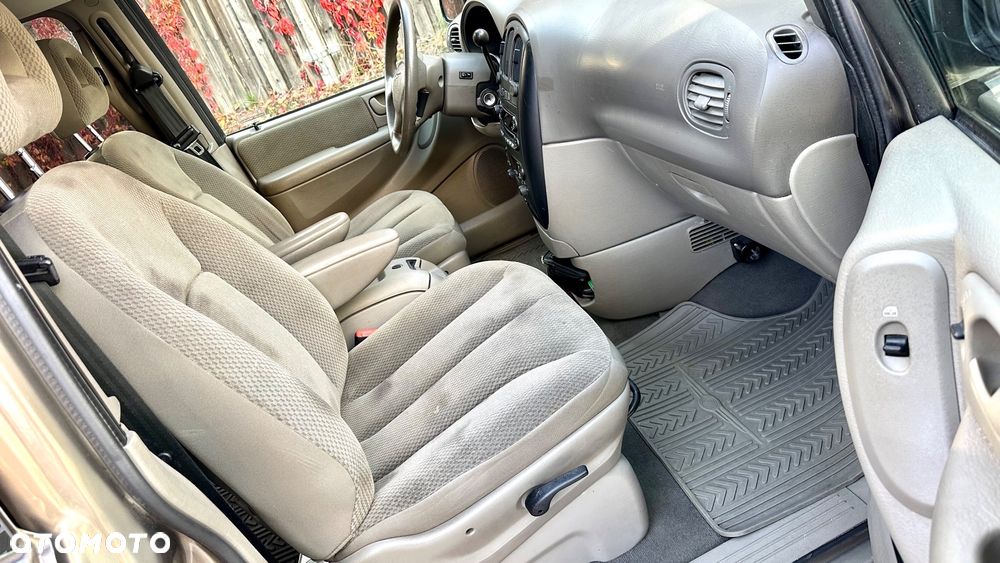 Chrysler Grand Voyager 3.3 LX S&G - 22