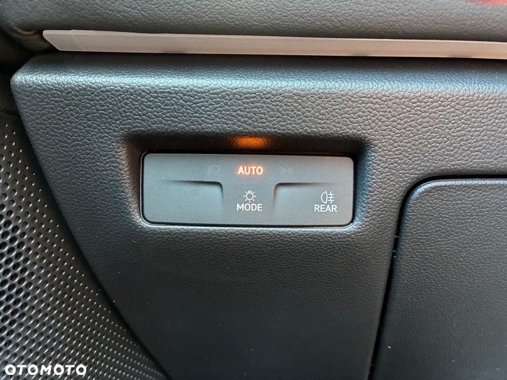 Volkswagen Passat - 24