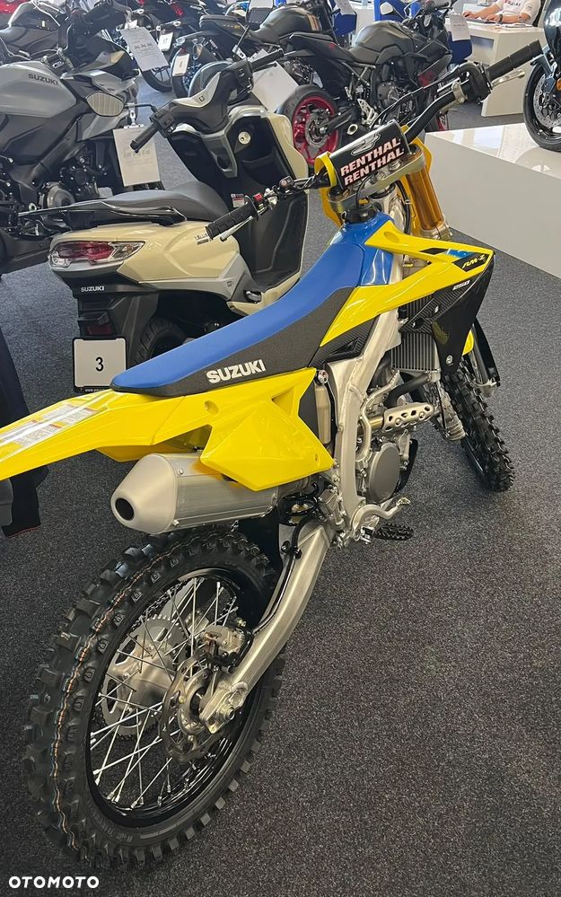 Suzuki RM-Z - 11