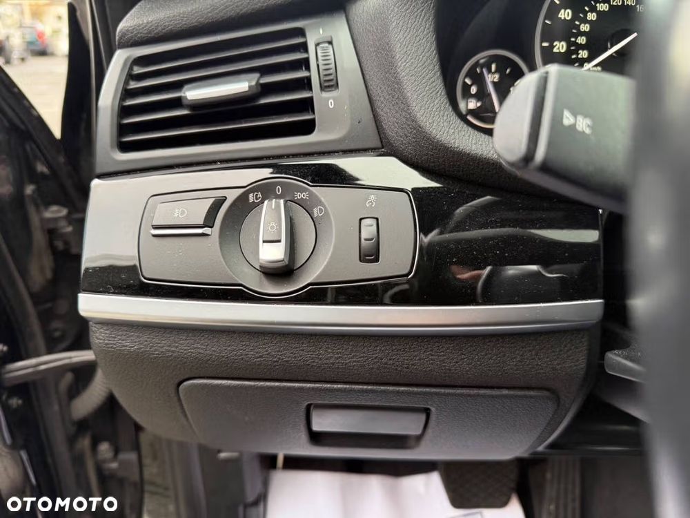 BMW X3 xDrive28i Sport-Aut M Sport - 32