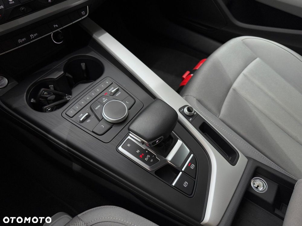 Audi A4 Limousine - 25