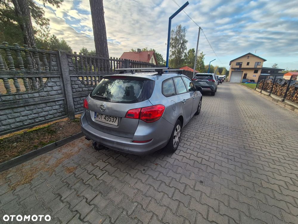 Opel Astra GTC 1.4 Turbo - 4