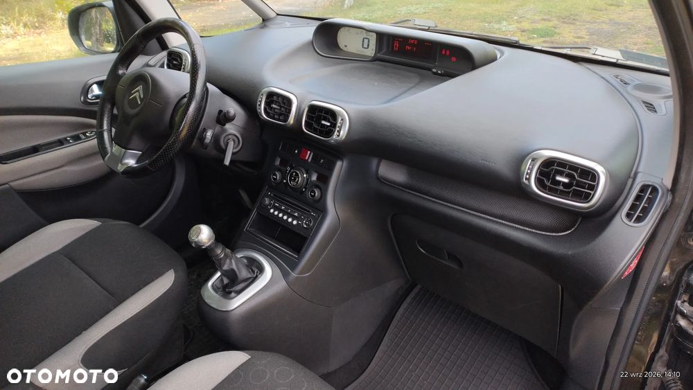 Citroën C3 Picasso 1.4i Attraction - 13