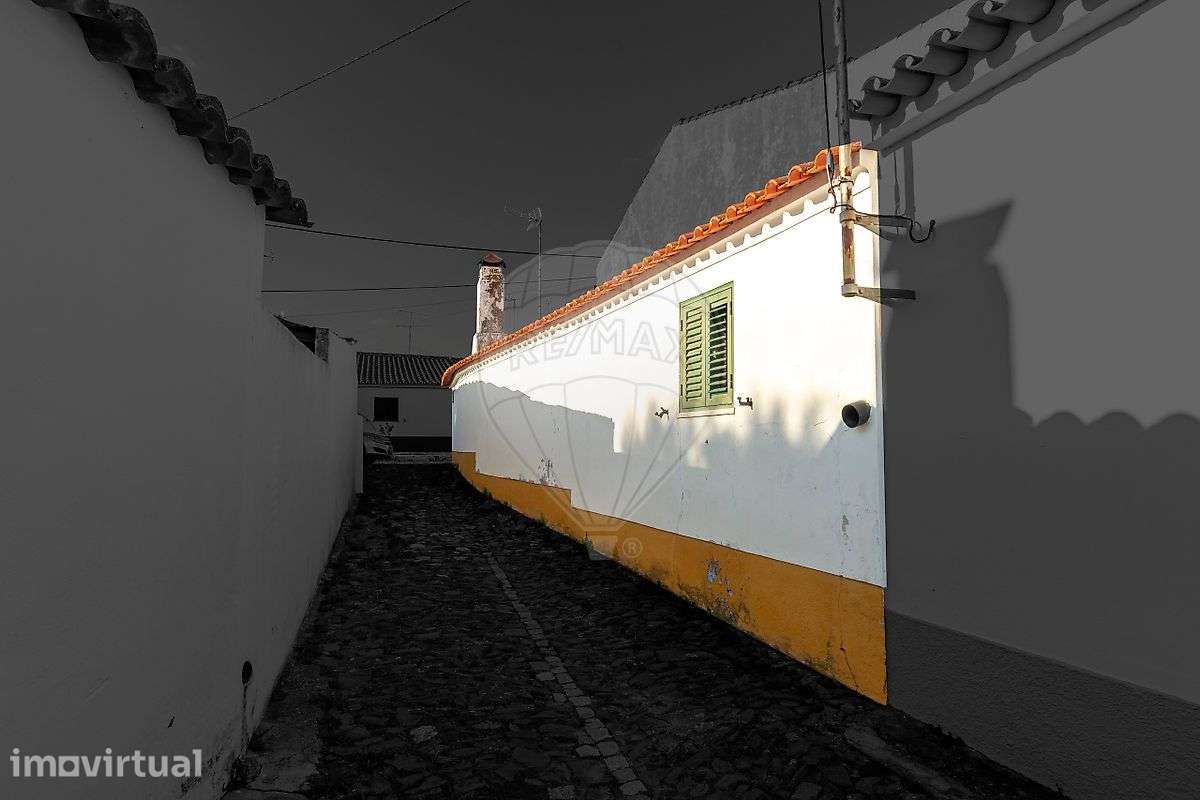 Moradia T1 para venda - Grande imagem: 2/19