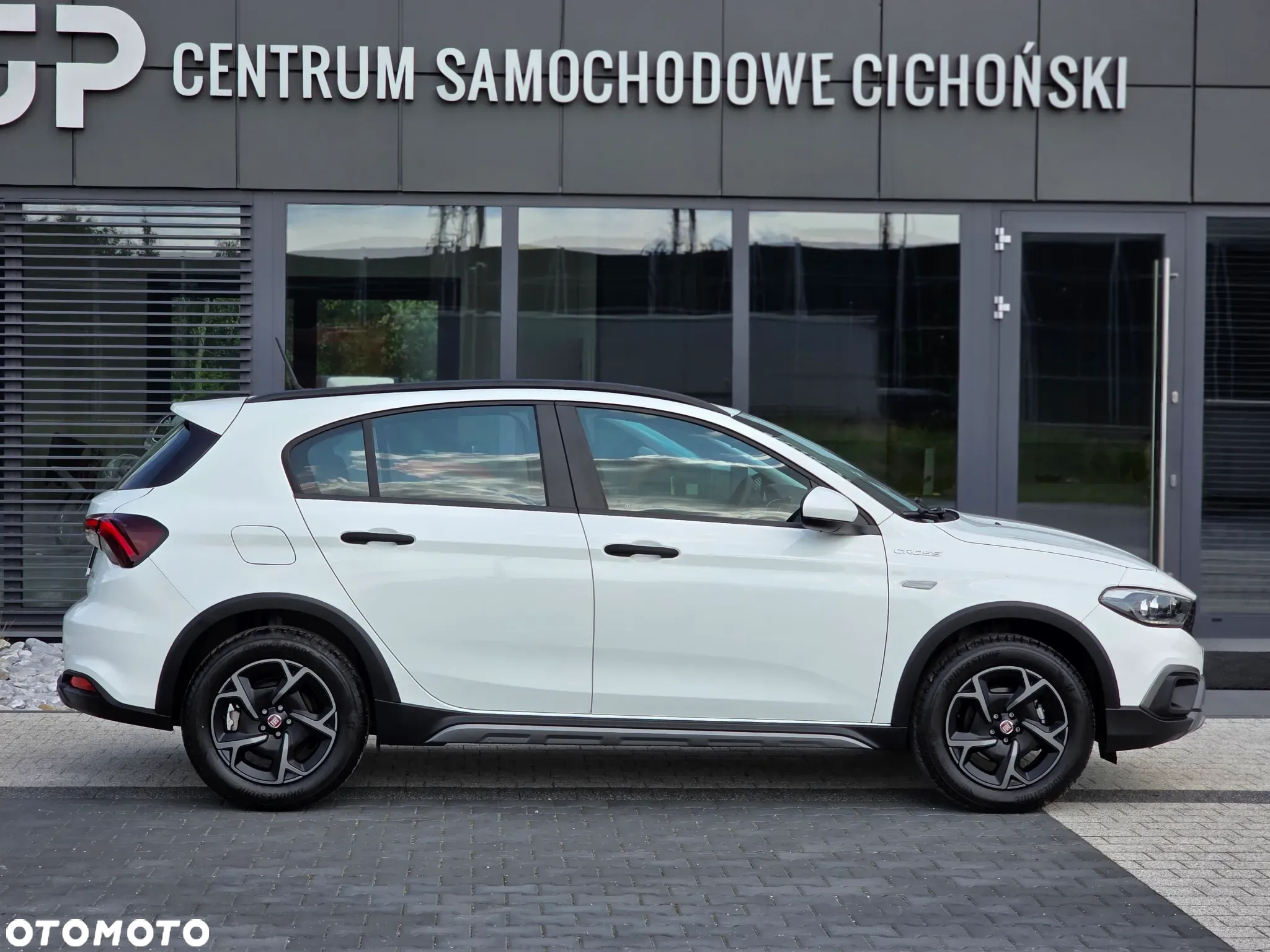 Fiat Tipo 1.5 Hybrid City Cross DCT - 11