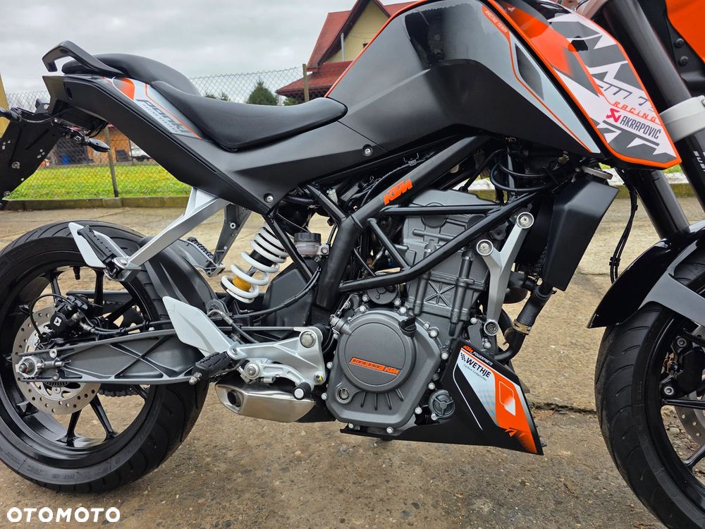 KTM Duke - 17