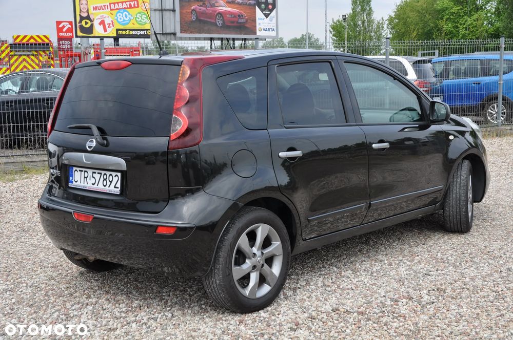 Nissan Note 1.6 Tekna - 4