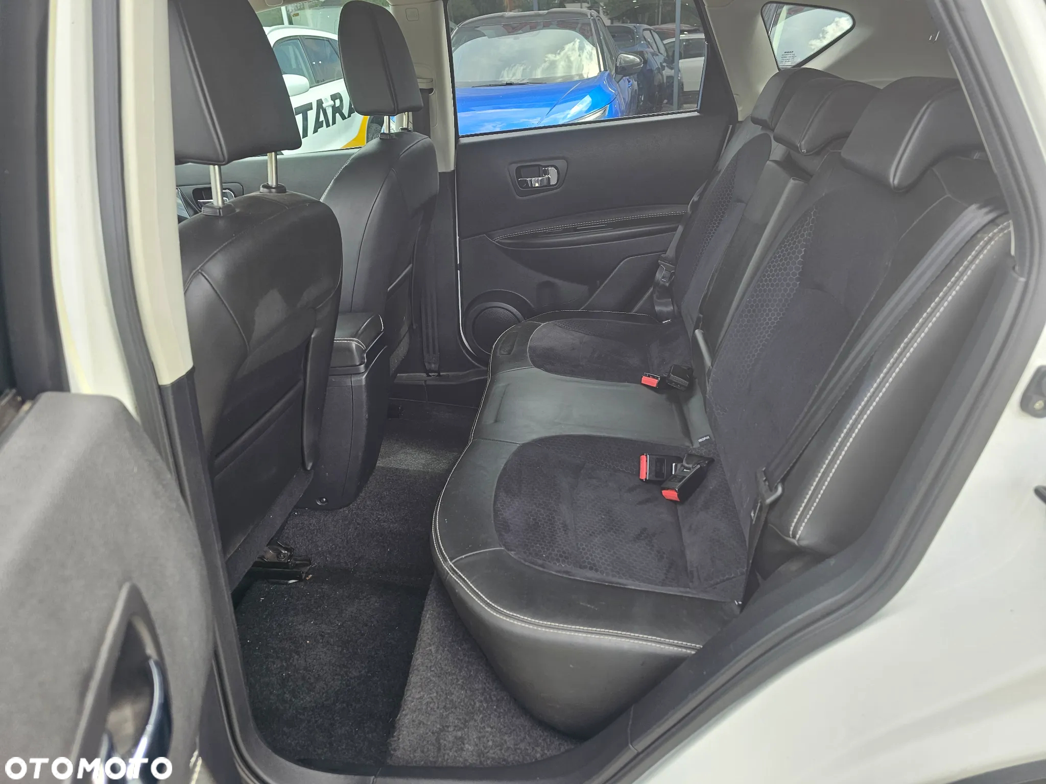 Nissan Qashqai 1.6 dCi 4x4 I-Way - 12
