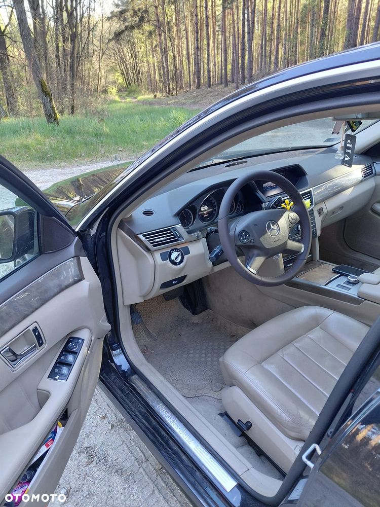 Mercedes-Benz Klasa E 350 CDI BlueEff - 15