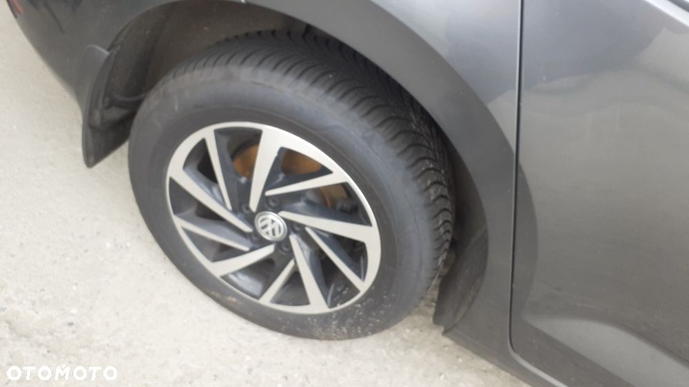 Volkswagen Touran - 6