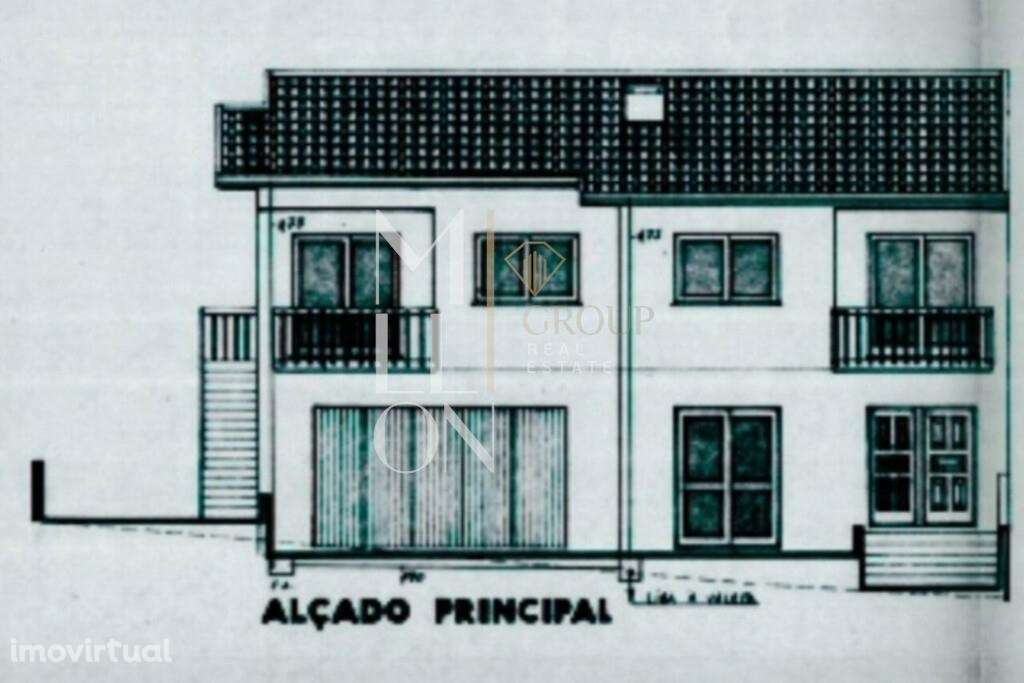 Prédio com 3 Frações independentes (dois T2 e Comercio) Cidade Maia - Grande imagem: 4/34