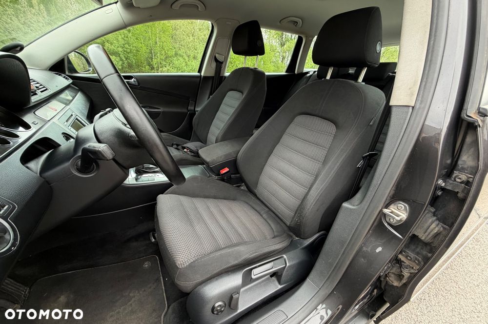 Volkswagen Passat 2.0 TDI DSG Comfortline - 7
