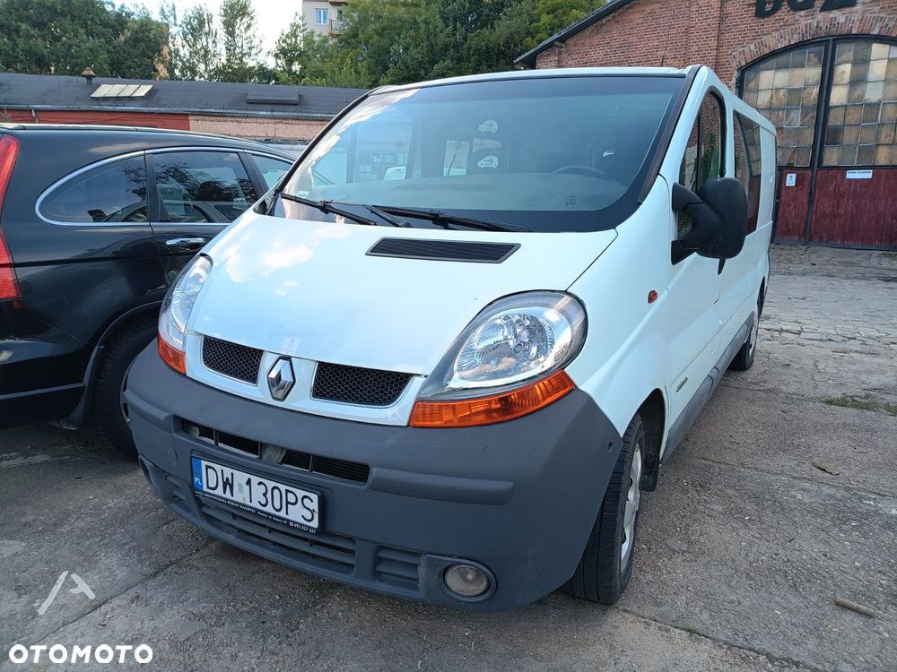 Renault Trafic - 2