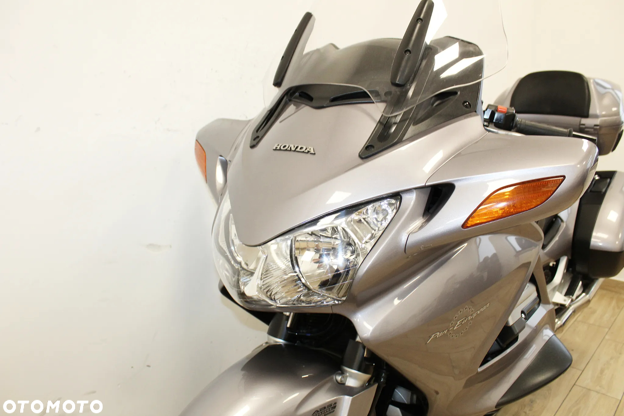 Honda ST - 29