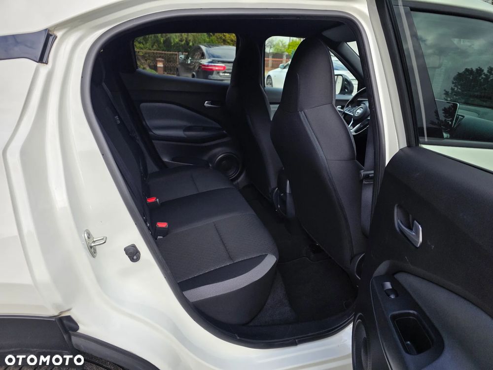 Nissan Juke 1.0 DIG-T N-Connecta - 10