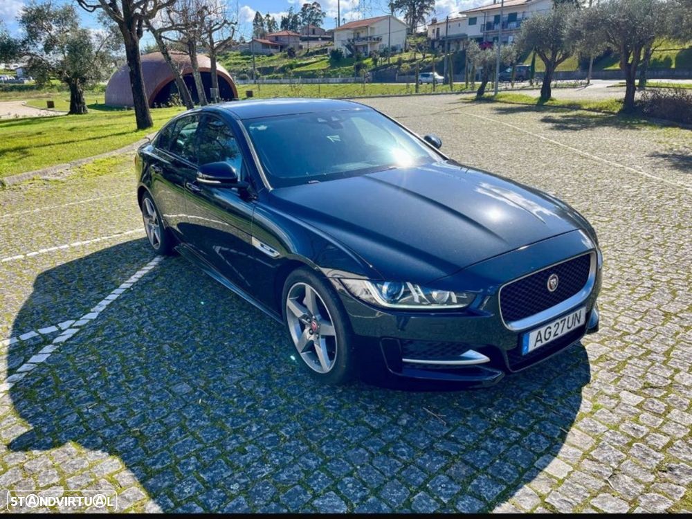 Jaguar XE 2.0 D Prestige Aut. - 1