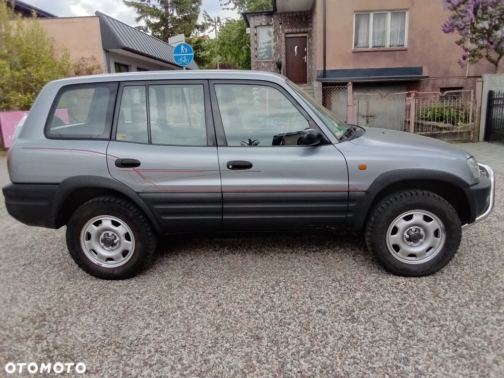 Toyota RAV4 2.0 Fun - 5