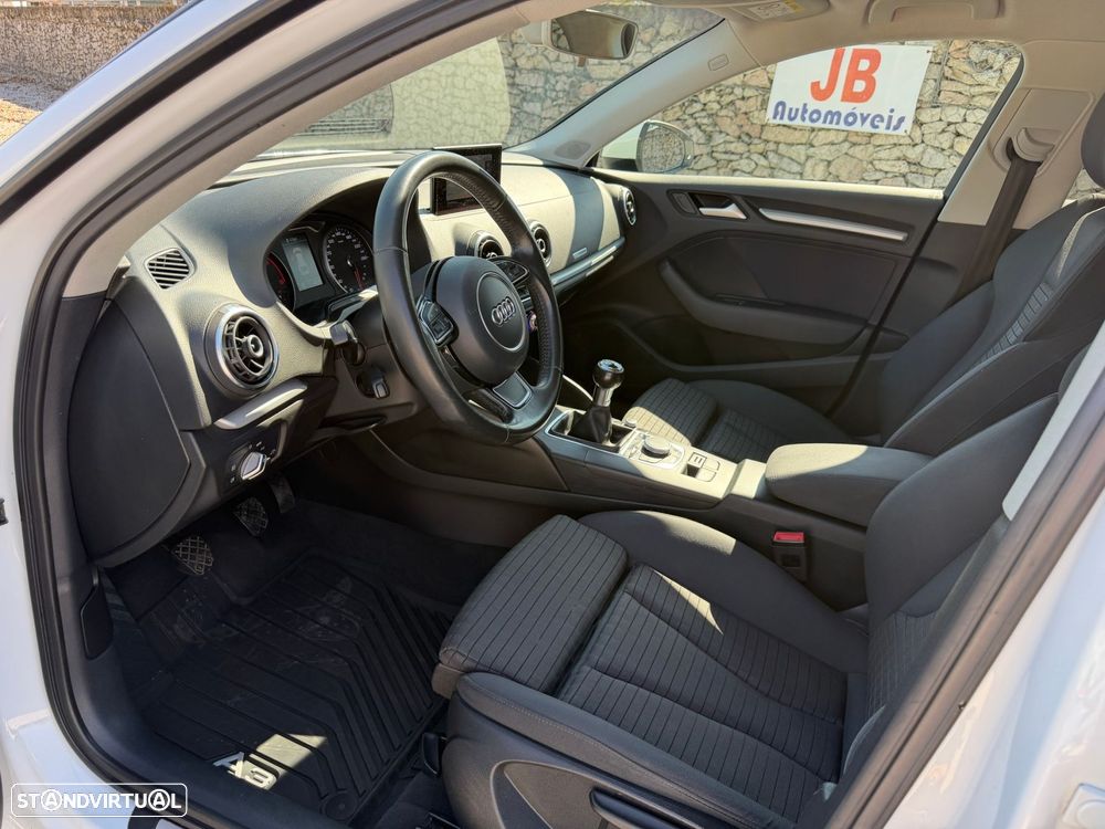 Audi A3 Sportback 1.6 TDI Sport - 8