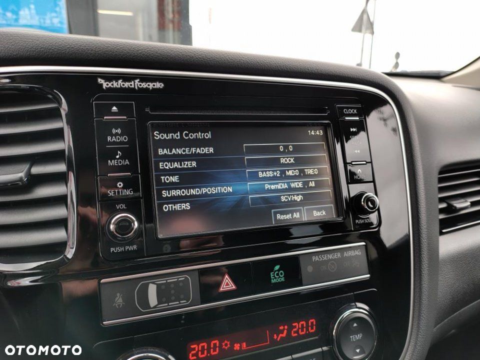 Mitsubishi Outlander - 20