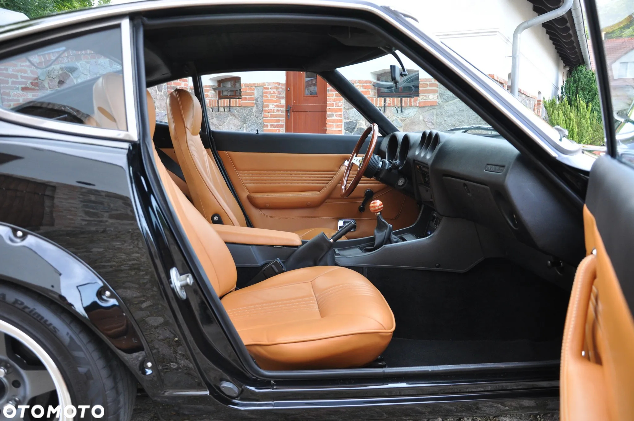 Nissan 280 ZX - 24