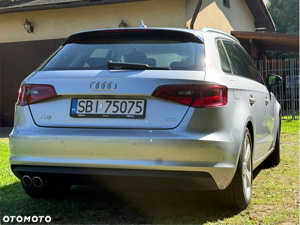 Audi A3 Sportback 2.0 TDI Ambiente S tronic - 5