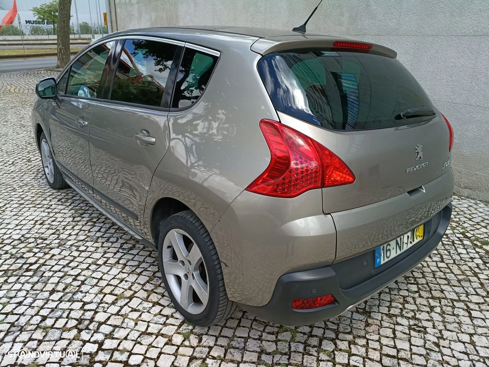 Peugeot 3008 1.6 e-HDi Allure CMP6 - 4