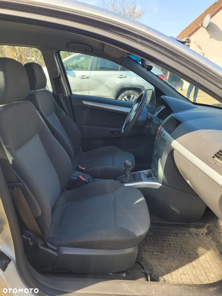 Opel Astra 1.7 CDTI - 8