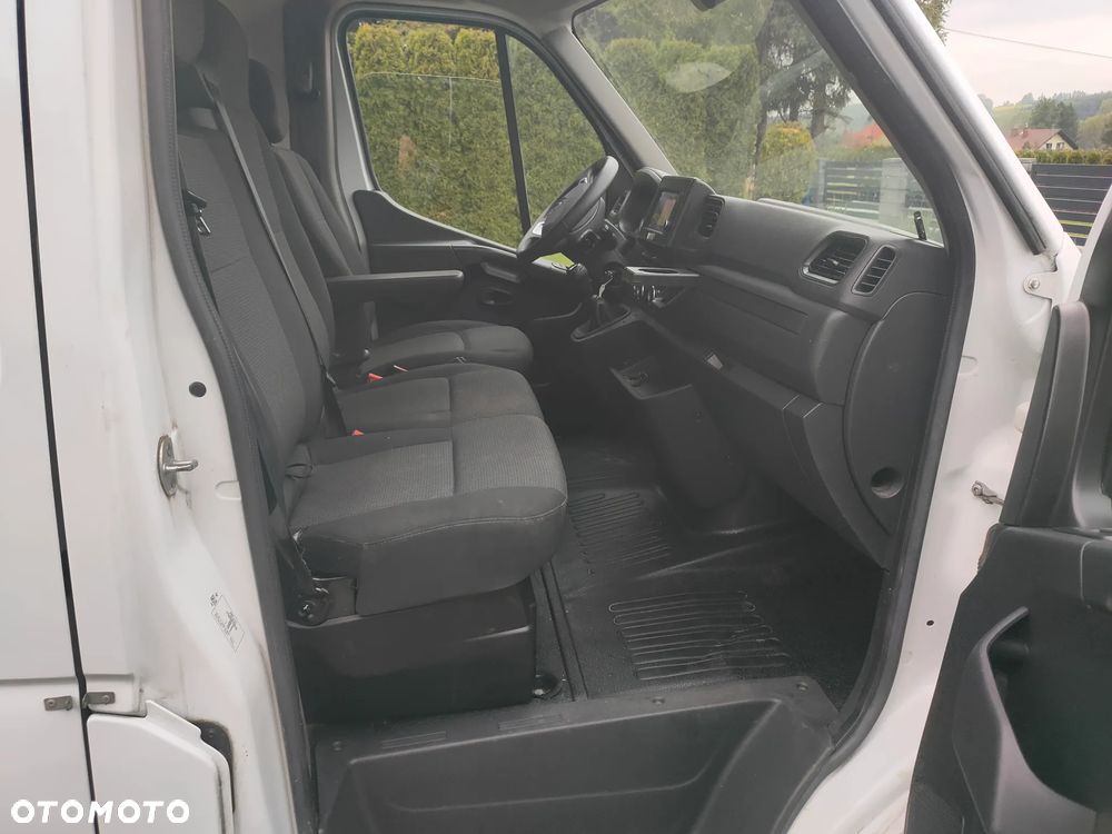 Renault MASTER  IV - 14