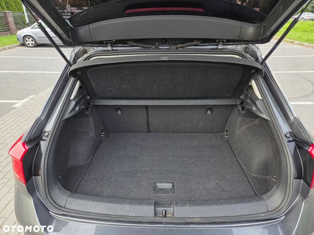 Volkswagen T-Roc - 11