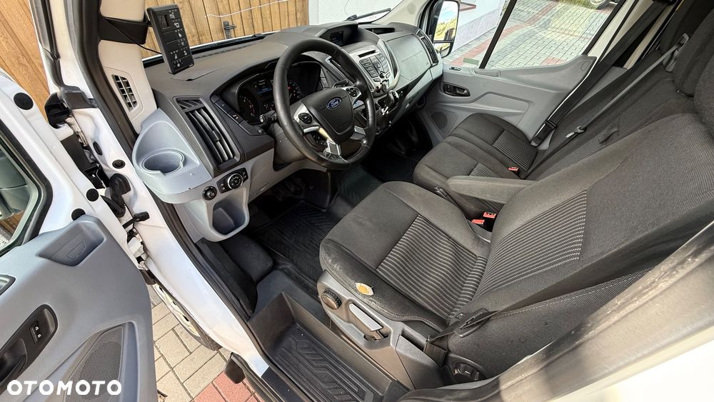 Ford Transit - 17