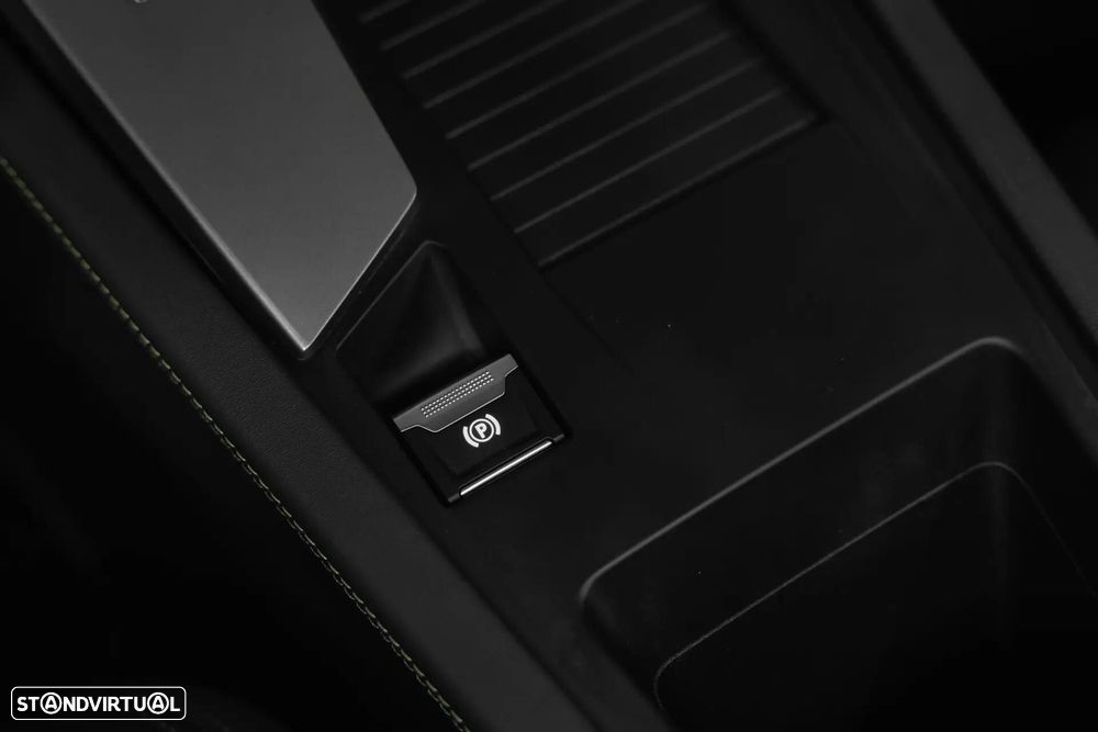Peugeot 408 1.6 Hybrid GT e-DCS7 - 34