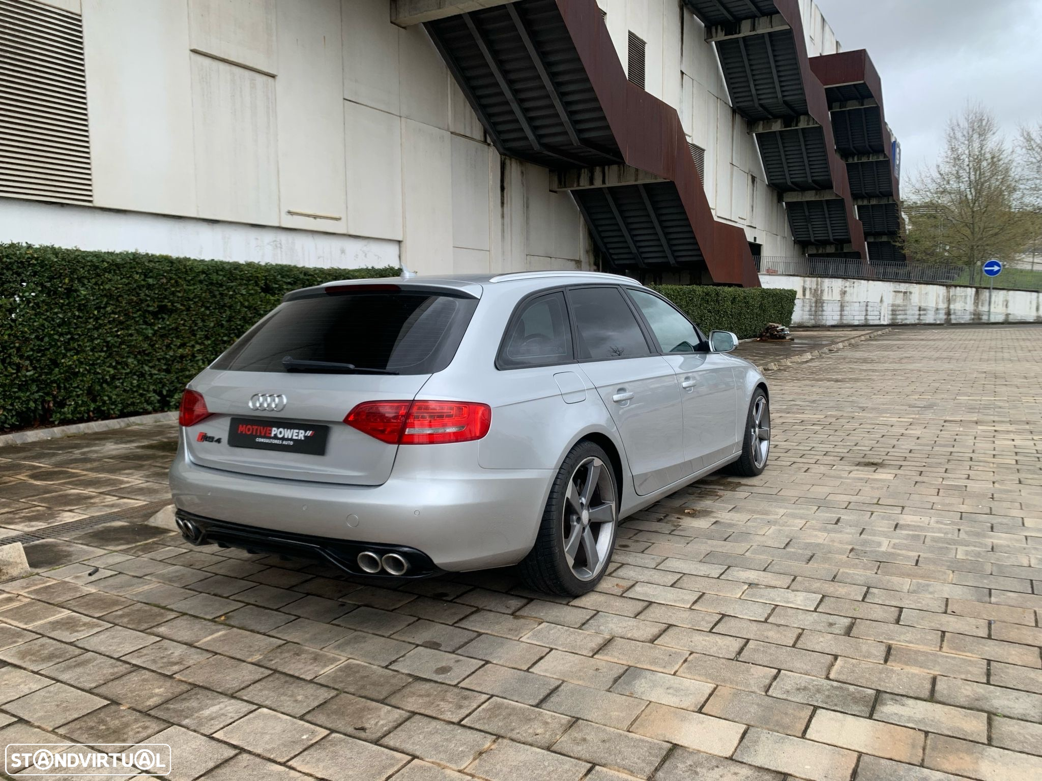 Audi A4 Avant 2.0 TDI Sport - 10