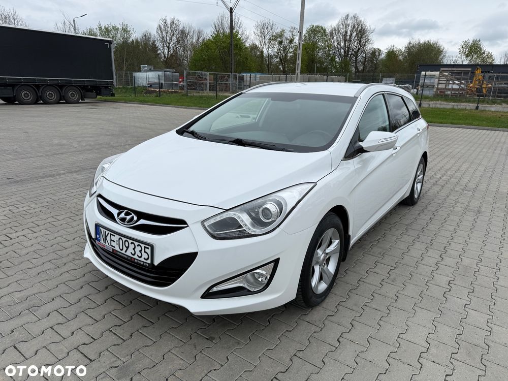 Hyundai i40 i40cw 1.6 Fifa World Cup Edition - 1