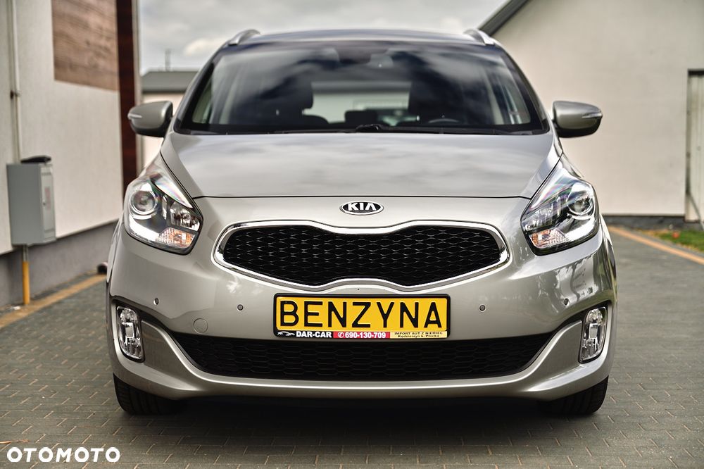 Kia Carens 1.6 GDI Attract - 12