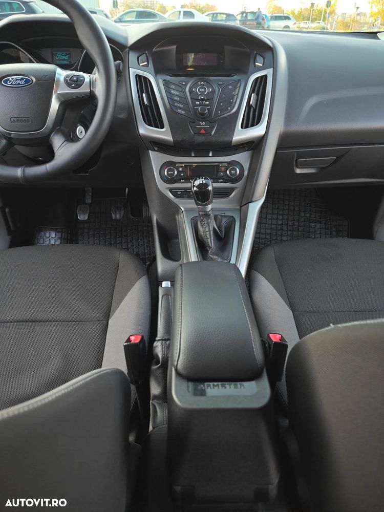 Ford Focus 1.6 Ti-VCT Sport - 15