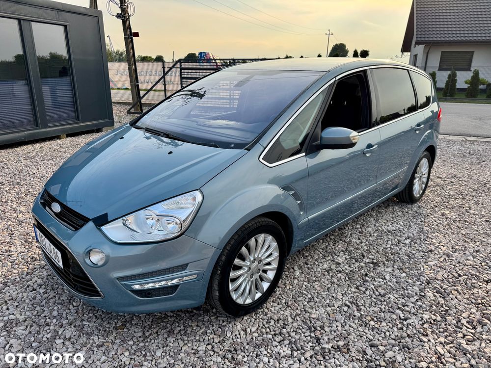 Ford S-Max - 11
