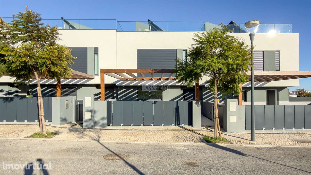 Moradia em Banda T4 Venda em Montenegro,Faro - Grande imagem: 4/35