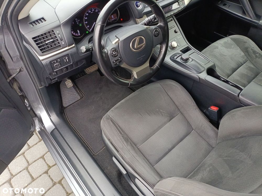 Lexus CT 200h Elegance EU6 - 11